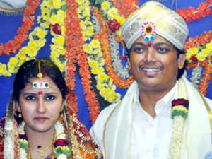 ಧರ್ಮಸ್ಥಳದಲ್ಲಿ ನಟ ಗಣೇಶ್ ತಮ್ಮನ ಪ್ರೇಮ ವಿವಾಹ ಧರ್ಮಸ್ಥಳದಲ್ಲಿ ನಟ ಗಣೇಶ್ ತಮ್ಮನ ಪ್ರೇಮ ವಿವಾಹ