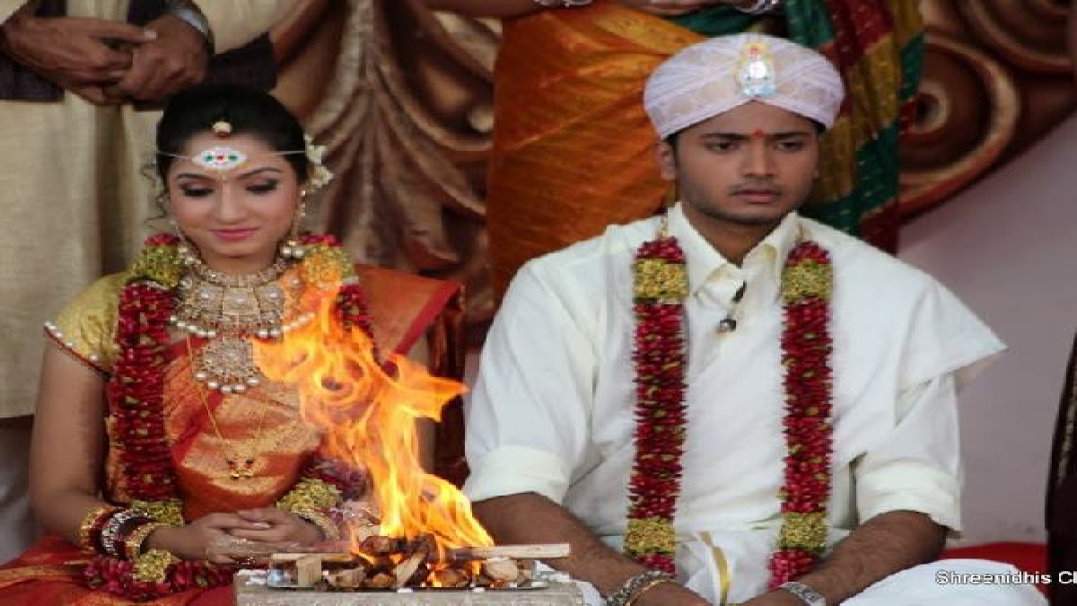 Agnisakshi Etv Kannada Serial Romantic Scenes ಕಿರುತೆರೆಯಲ್ಲಿ ಹೊಸ ಇತಿಹಾಸ ಸೃಷ್ಟಿಸಿದ 'ಅಗ್ನಿಸಾಕ್ಷಿ' | ETV Kannada