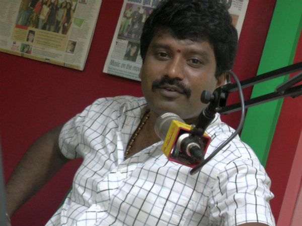 ರೇಡಿಯೋ ಮಿರ್ಚಿ ಸ್ಟುಡಿಯೋದಲ್ಲಿ ಪ್ರಚಾರ ನಿರತ ಪ್ರೇಮ್