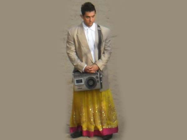 ಗಂಡು ಹೆಣ್ಣಿನ ಗೆಟಪ್ ನಲ್ಲಿ ಅಮೀರ್