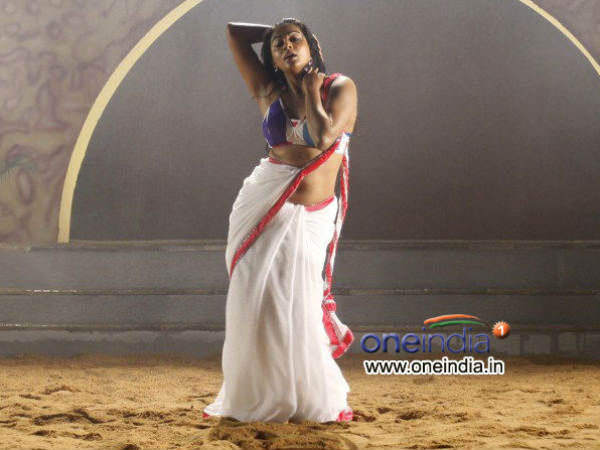 ಅಸಭ್ಯ ವಸ್ತ್ರಧಾರಣೆ ಎಂದು ಕೇಸ್?