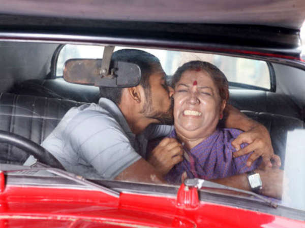 15. ಅತ್ಯುತ್ತಮ ಪೋಷಕ ನಟಿ: ಗಿರಿಜಾ ಲೋಕೇಶ್