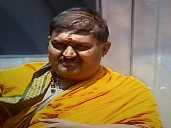 ಗುರೂಜಿ ಕತ್ತಿಗೆ ಸ್ಲೇಟು, ಯಾವ ನ್ಯಾಯ?