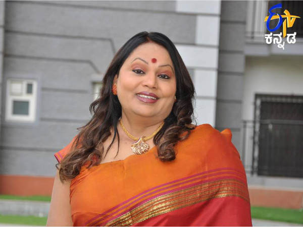 ಹದಿಮೂರನೇ ಸ್ಪರ್ಧಿಯಾಗಿ ಜಯಲಕ್ಷ್ಮಿ ರೀ ಎಂಟ್ರಿ
