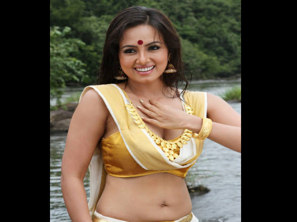 ಸನಾ ಖಾನ್ ದುರಾದೃಷ್ಟ