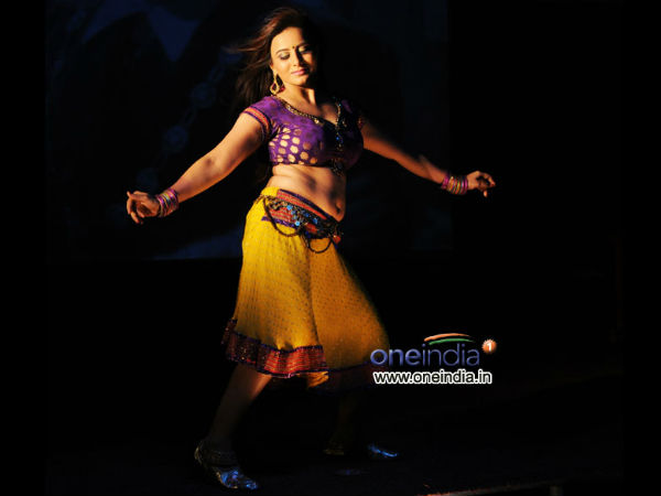 ಪೂಜಾಗಾಂಧಿ ಲಯಬದ್ಧ ಐಟಂ ಹಾಡು