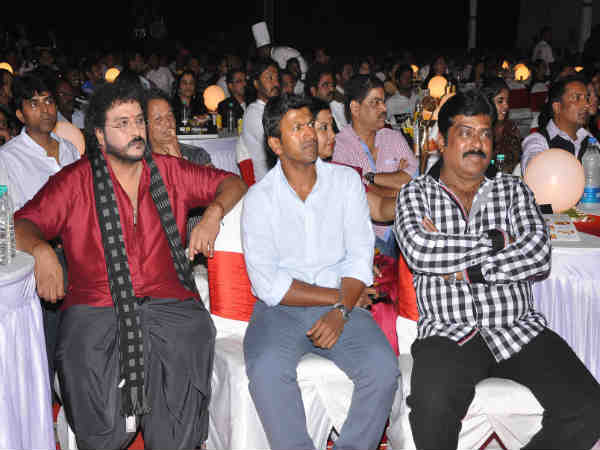 ಕಾರ್ಯಕ್ರಮದಲ್ಲಿ ವಿಭಿನ್ನ ಕಾರ್ಯಕ್ರಮ