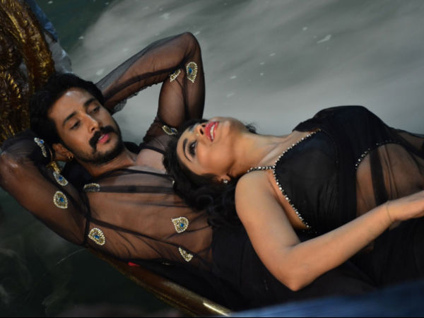 ರಾಕಿಂಗ್ ಸ್ಟಾರ್ ಯಶ್ ರಾಕಿಂಗ್ ಸಾಂಗ್