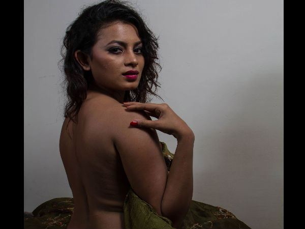 ಬ್ಯಾಕ್ ಲೆಸ್ ರೂಪಾ ನಟರಾಜ್