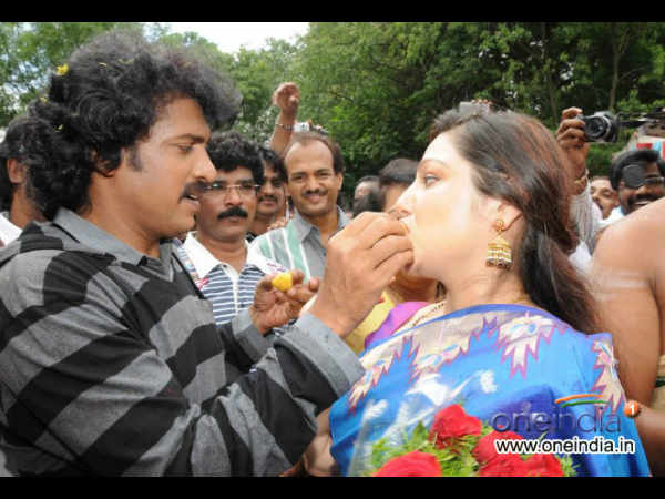 ಮೊದಲು ಪ್ರೇಮಾಂಕುರವಾಗಿದ್ದು ಎಲ್ಲಿ?