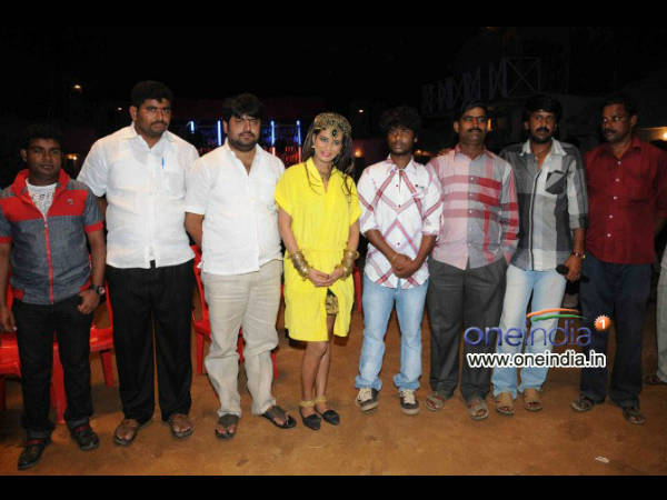 ತಾರಾಬಳಗದಲ್ಲಿ ಯಾರ್ಯಾರಿದ್ದಾರೆ?
