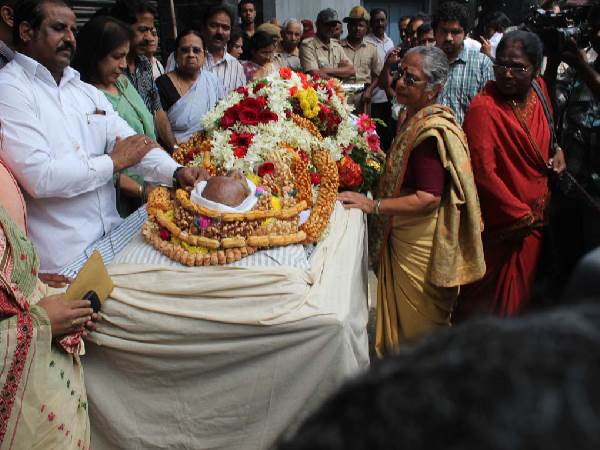 ಅಂತಿಮ ಯಾತ್ರೆ ಚಿತ್ರಗಳು