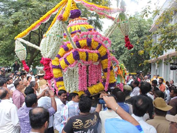 ಅಂತಿಮ ಯಾತ್ರೆ ಚಿತ್ರಗಳು