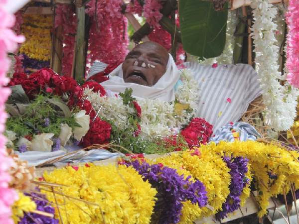 ಅಂತಿಮ ಯಾತ್ರೆ ಚಿತ್ರಗಳು