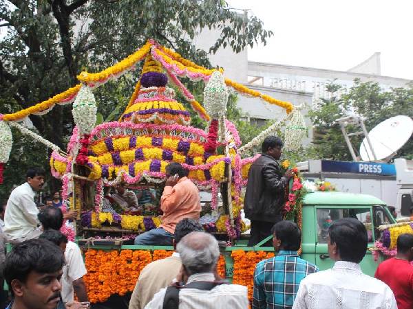 ಅಂತಿಮ ಯಾತ್ರೆ ಚಿತ್ರಗಳು
