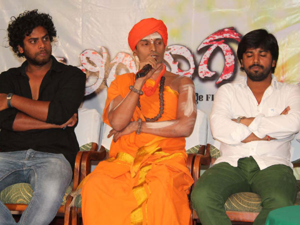 ಚಲಪತಿ ಆಕ್ಷನ್ ಕಟ್ ಹೇಳುತ್ತಿರುವ ಚಿತ್ರ