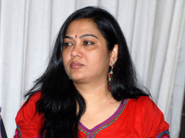 ಮುನ್ನೂರಕ್ಕೂ ಹೆಚ್ಚು ಚಿತ್ರಗಳಲ್ಲಿ ಅಭಿನಯ