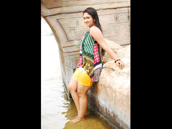 ಪಕ್ಕಾ ಹಾಸ್ಯ ಚಿತ್ರ ಜೊತೆಗೆ ನವರಂಗಿನಾಟ