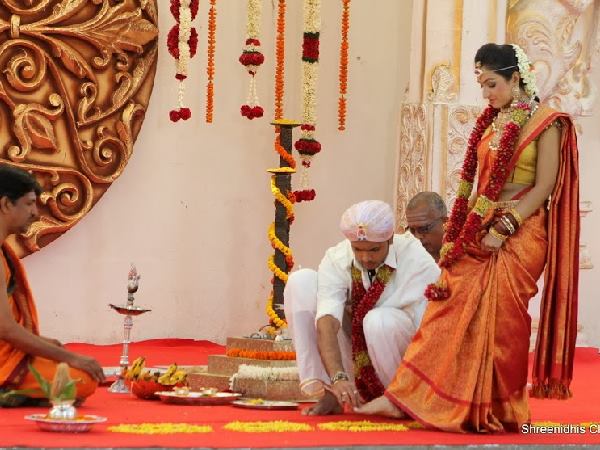 ಪತ್ನಿ ಜತೆ ಸಪ್ತಪದಿ