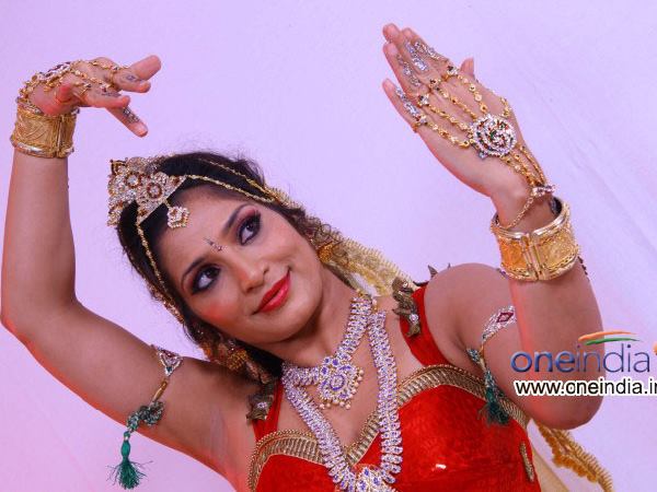 ಸಾಹುಕಾರನ ಪತ್ನಿಯಾಗಿ ಭವ್ಯಾ