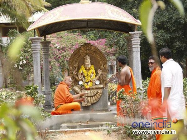 ಹತ್ತು ಮಲ್ಟಿಫ್ಲೆಕ್ಸ್ ಚಿತ್ರಮಂದಿರಗಳಲ್ಲಿ ವಿರೋಧ