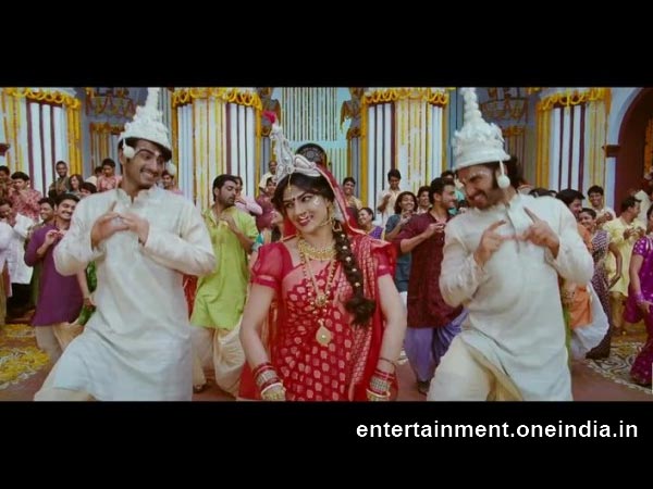 ರಾಜ್ ಬ್ಯಾನರ್ ನ Gunday