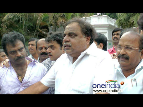 ಏನೇ ಕೂಗಾಡಿದರೂ ಕೋರ್ಟಿನಲ್ಲಿ ವಾದ ನಿಲ್ಲಲ್ಲ