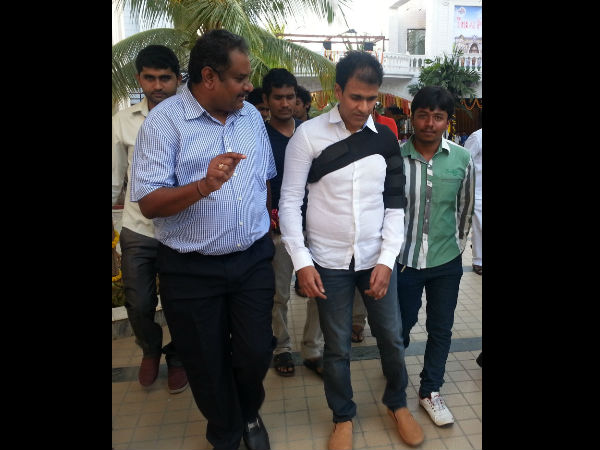 ಸಿಂಗಾಪುರದಿಂದ ಬಂದ ರಾಘಣ್ಣ