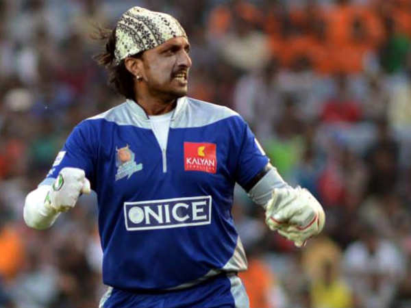 ಸಿಸಿಎಲ್ ಫೈನಲ್ : ಅಂಬರೀಷ್ ಗಾಗಿ ಕಪ್ ಗೆಲ್ಲುತ್ತೇವೆ