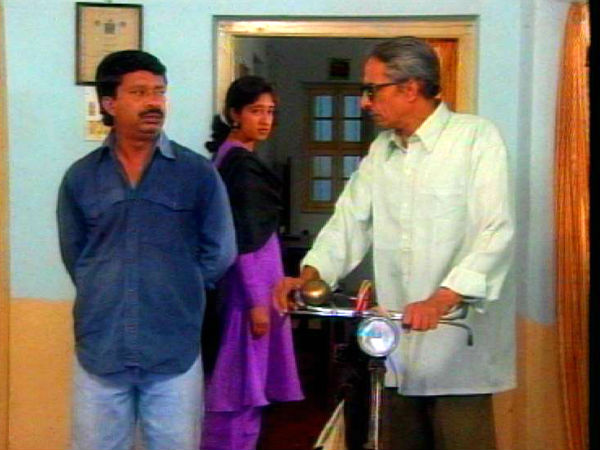 ಶೀರ್ಷಿಕೆ ಗೀತೆ ಬರೆದವರು ನರಸಿಂಹಸ್ವಾಮಿ