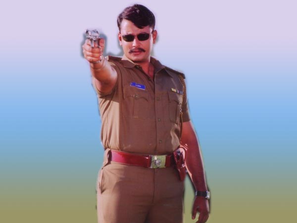 ಚಾಲೆಂಜಿಂಗ್ ಸ್ಟಾರ್ ಪೊಲೀಸ್ ಅಯ್ಯ