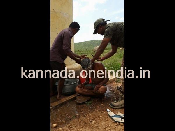 ತಲೆ ಬಾಚ್ಕಳ್ಳಿ ಪೌಡ್ರ್ ಹಾಕ್ಕಳಿ