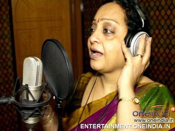 ಫಿಲಂಫೇರ್ 2013ರ ಸಾಲಿನ ಅತ್ಯುತ್ತಮ ಗಾಯಕಿಯರ ಪಟ್ಟಿ