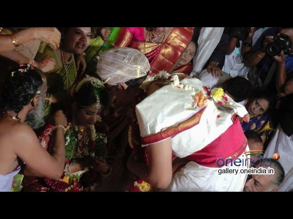 ಹಿರಿಯ ಒಪ್ಪಿಗೆ ಪಡೆದು ದಾಂಪತ್ಯ ಜೀವನಕ್ಕೆ