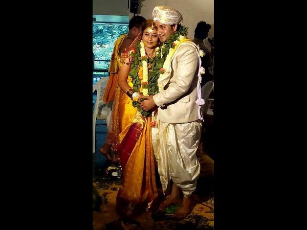 ಹೊಸ ಬಾಳಿನ ಹೊಸಿಲಲಿ ನಿಂತಿರುವ