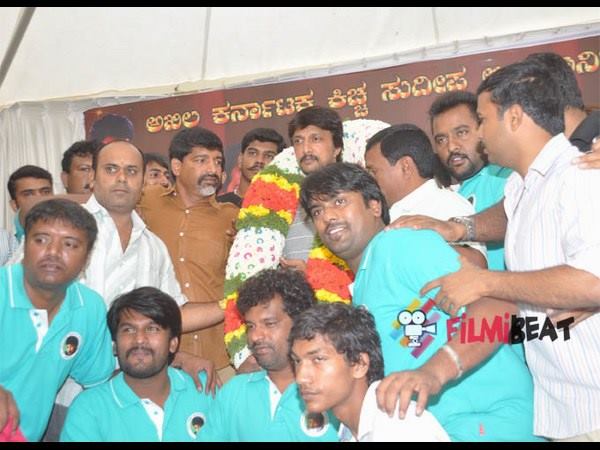 ವೆಜ್ ಬಿರಿಯಾನಿ ರಾಗಿ ರೊಟ್ಟಿ ಎಂದರೆ ನಾಲಿಗೆ ಚಪ್ಪರಿಸುತ್ತಾರೆ