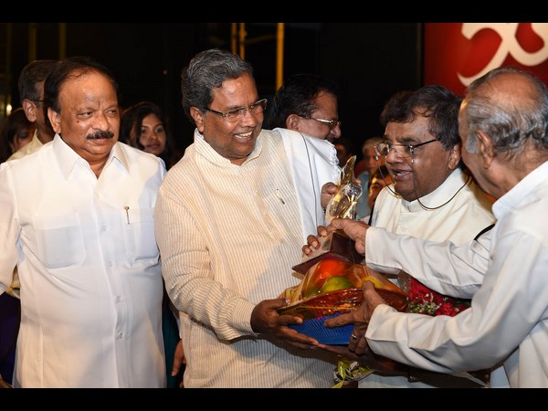 ಕ್ಯಾಪ್ ತೆಗೆಯಬೇಕಾ ಸಲೂಗೆ ಬನ್ನಿ