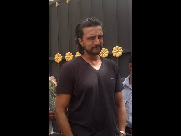 ತನ್ನ ಸಿನಿ ಜೀವನವನ್ನ ನೆನೆದು ಕಣ್ಣೀರಿಟ್ಟ ಕಿಚ್ಚ ಸುದೀಪ್