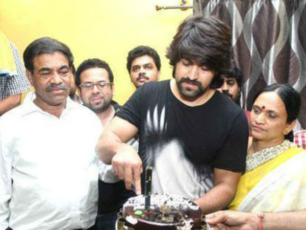 'ಮನೆ ಖಾಲಿ ಮಾಡದೆ ಸತಾಯಿಸುತ್ತಿದ್ದಾರೆ'