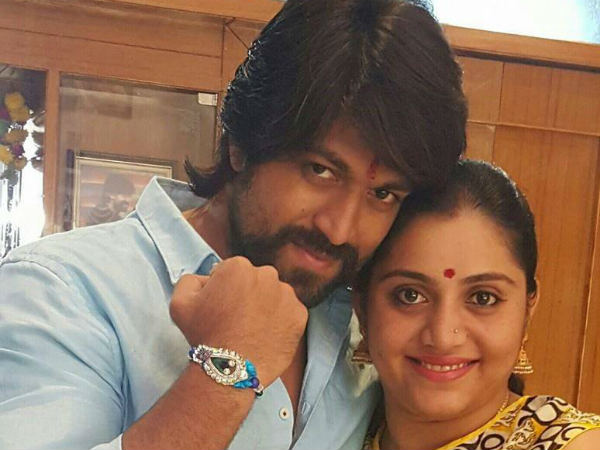ಸ್ಯಾಂಡಲ್ ವುಡ್ ಸ್ಟಾರ್ ಯಶ್