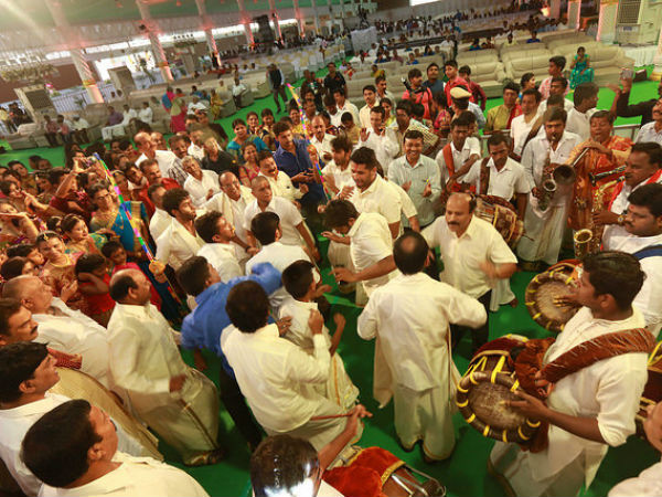 ಸ್ಟೆಪ್ ಹಾಕಿದ ವಿನಯ್-ಗುರು