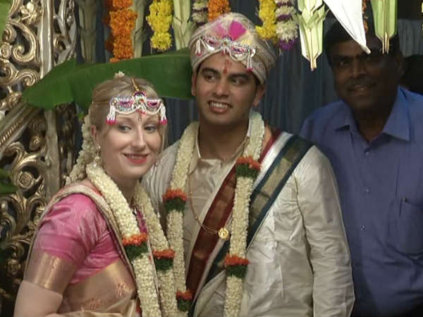 ಹಿಂದೂ ಸಂಪ್ರದಾಯದಂತೆ ಲಗ್ನ