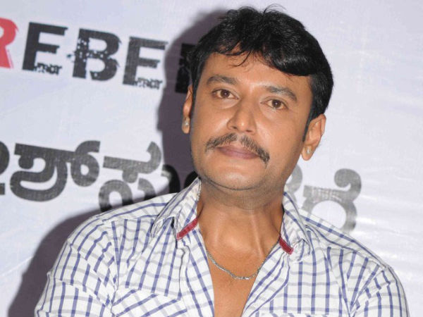 ಆದರ್ಶಗಳ ಮೂಲಕ ಜೀವಂತ