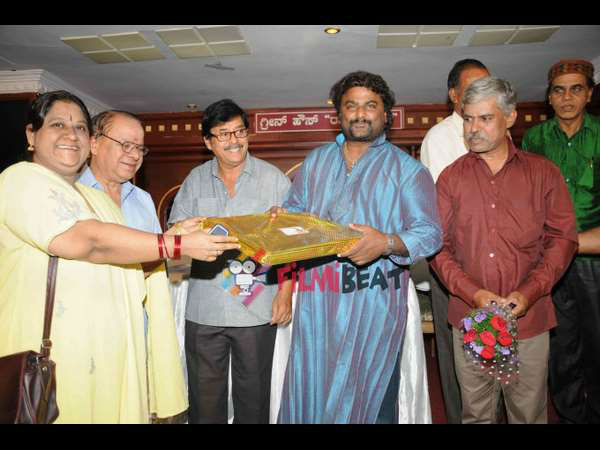 ಬಡವರ ಕಂಡ್ರೆ ಸಿಕ್ಕಾಪಟ್ಟೆ ಕಾಳಜಿ