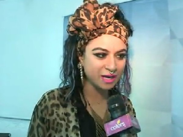 ವೃತ್ತಿಯಿಂದ ಶಿಕ್ಷಕಿಯಾಗಿರುವ ಪ್ರಿಯಾ