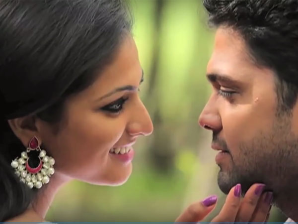 ' lOVE STORY WITH A NAXAL BACKDROP' - Bangalore Mirror