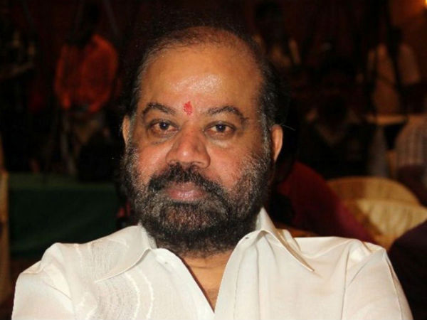 ತಾಯತ ಕಟ್ಟಿಸಿಕೊಂಡಿರುವ ಪಿ.ವಾಸು!