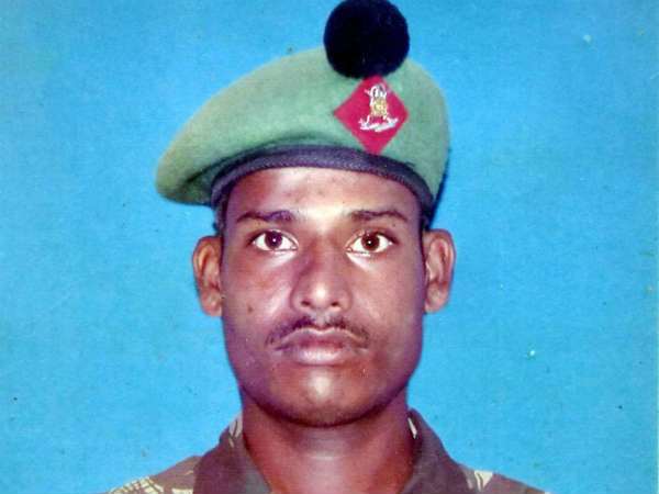 ಟ್ವಿಟ್ಟರ್ ಮೂಲಕ ಅಂತಿಮ ನಮನ