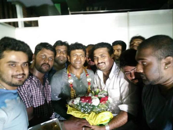 ಮಧ್ಯರಾತ್ರಿಯಿಂದ ಸಂಭ್ರಮ