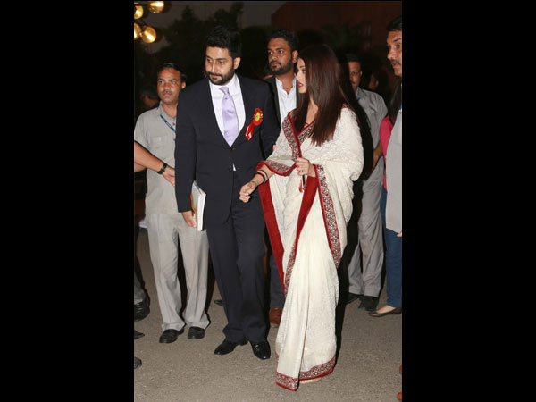 63ನೇ ರಾಷ್ಟ್ರೀಯ ಚಲನಚಿತ್ರ ಪ್ರಶಸ್ತಿ ಪ್ರದಾನ ಸಮಾರಂಭಕ್ಕೆ ಆಗಮಿಸಿದ ಅಭಿಶೇಕ್ ದಂಪತಿ